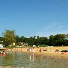 Długie jezioro Lipie: piękne miejsce na wypoczynek i rekreację